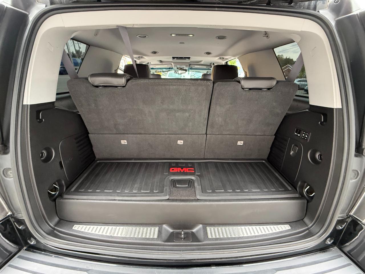 GMC Yukon 4WD 4dr Denali 2017