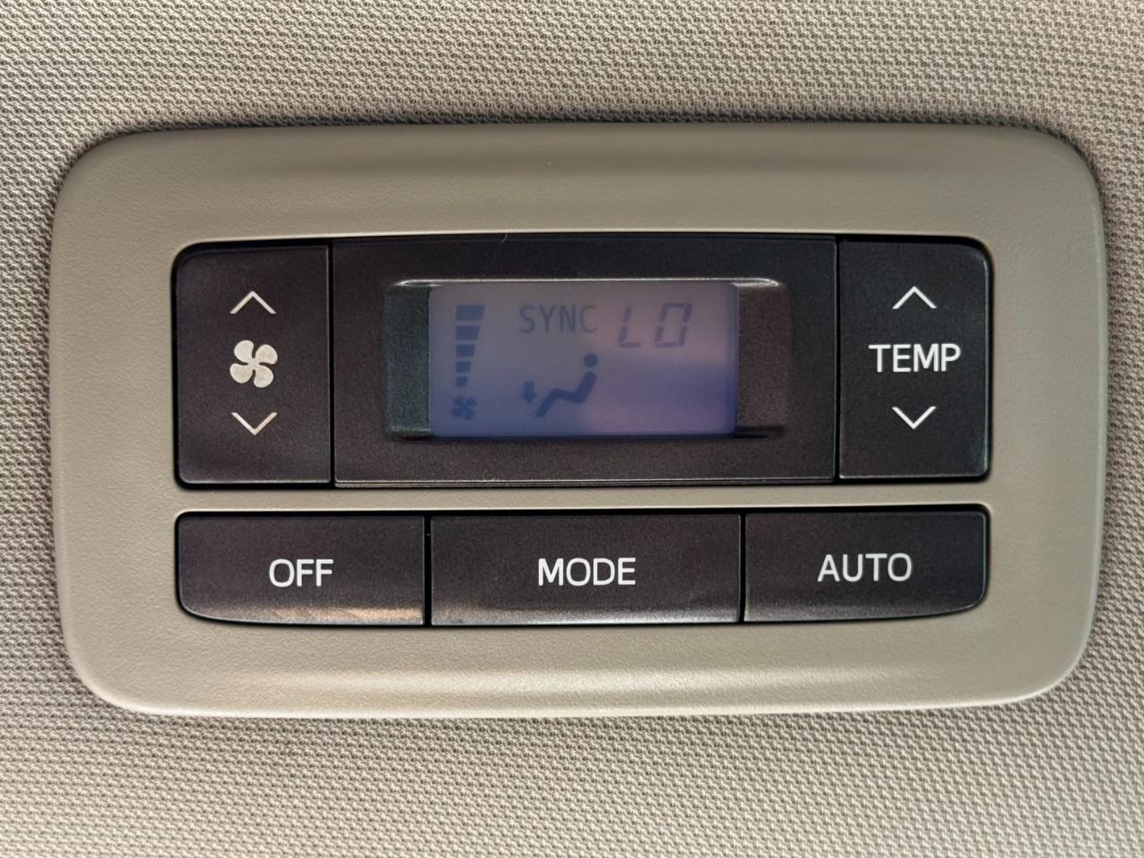 Toyota Sienna LE FWD 8-Passenger (Natl) 2018