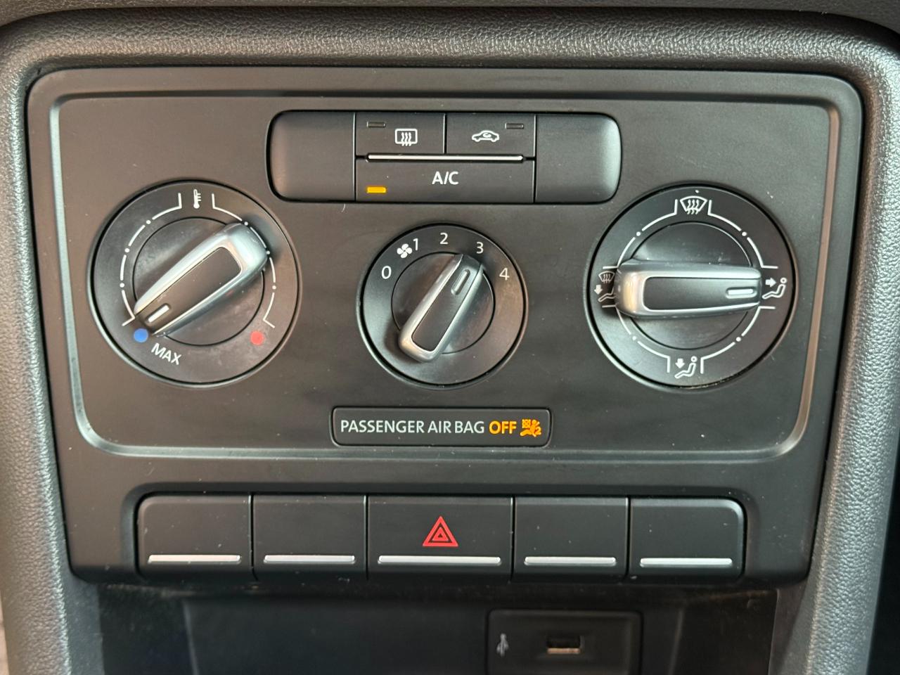 Volkswagen Beetle 1.8T Fleet Auto 2017