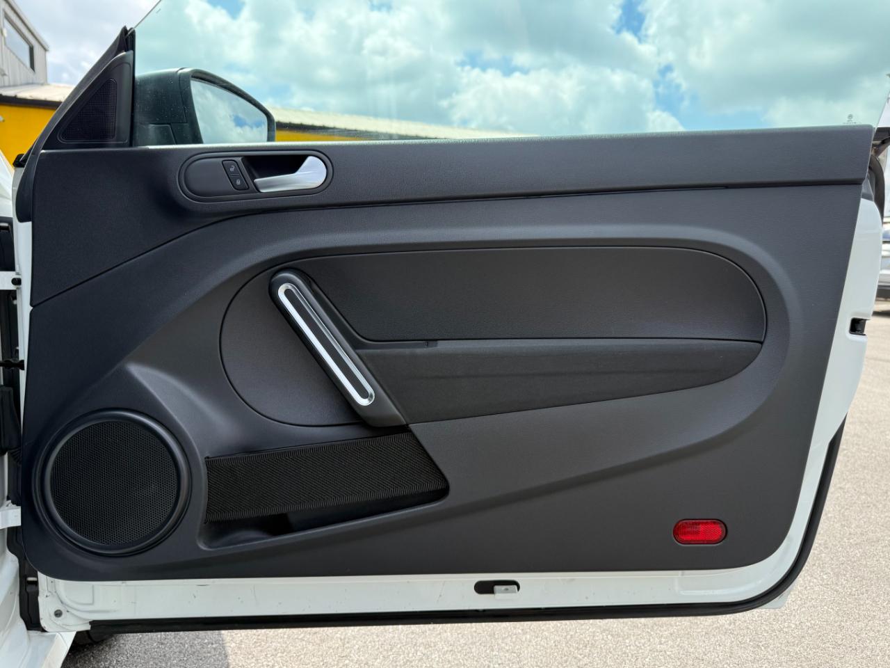 Volkswagen Beetle 1.8T Fleet Auto 2017