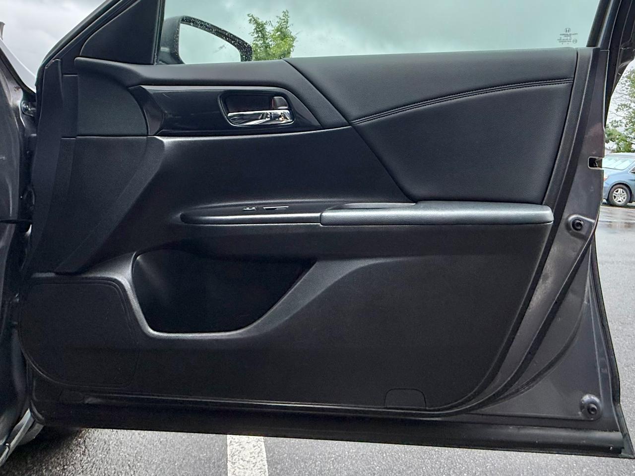 Honda Accord Sedan 4dr I4 CVT Sport 2015