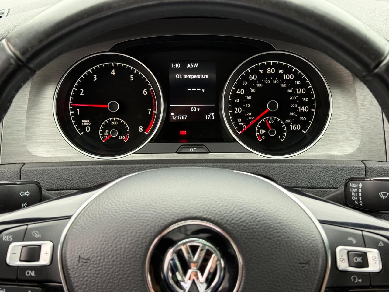 Volkswagen Golf 1.8T 4-Door Wolfsburg Edition Manual 2017