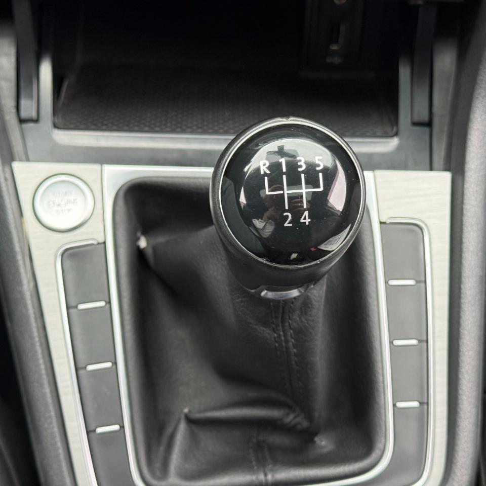 Volkswagen Golf 1.8T 4-Door Wolfsburg Edition Manual 2017