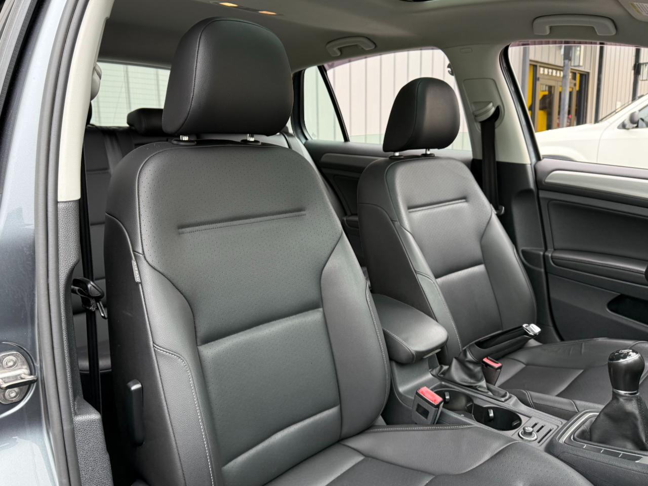 Volkswagen Golf 1.8T 4-Door Wolfsburg Edition Manual 2017