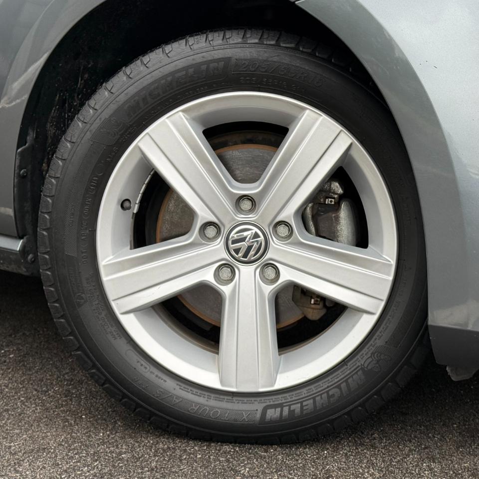 Volkswagen Golf 1.8T 4-Door Wolfsburg Edition Manual 2017