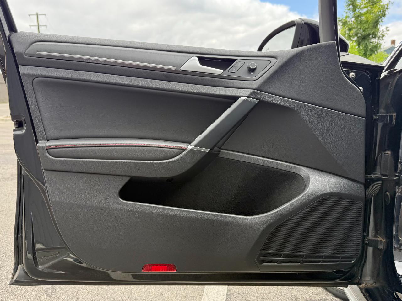 Volkswagen Golf GTI 2.0T Rabbit Edition Manual 2019