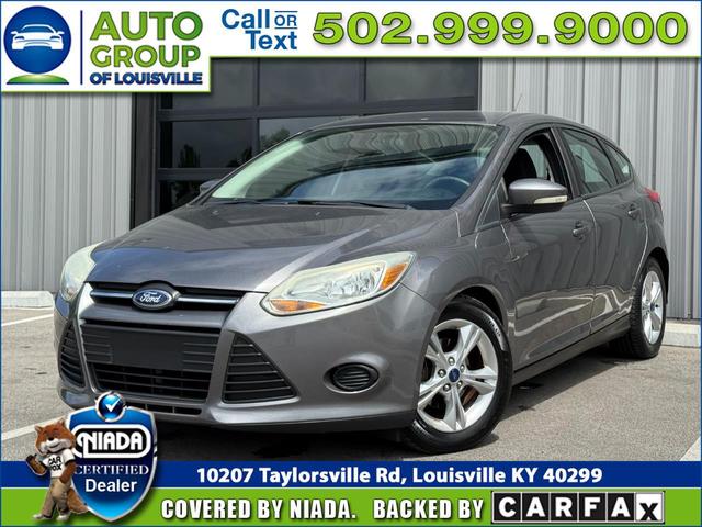 Gray 2014 Ford Focus SE Hatchback Hatchback Front-Wheel Drive Automatic
