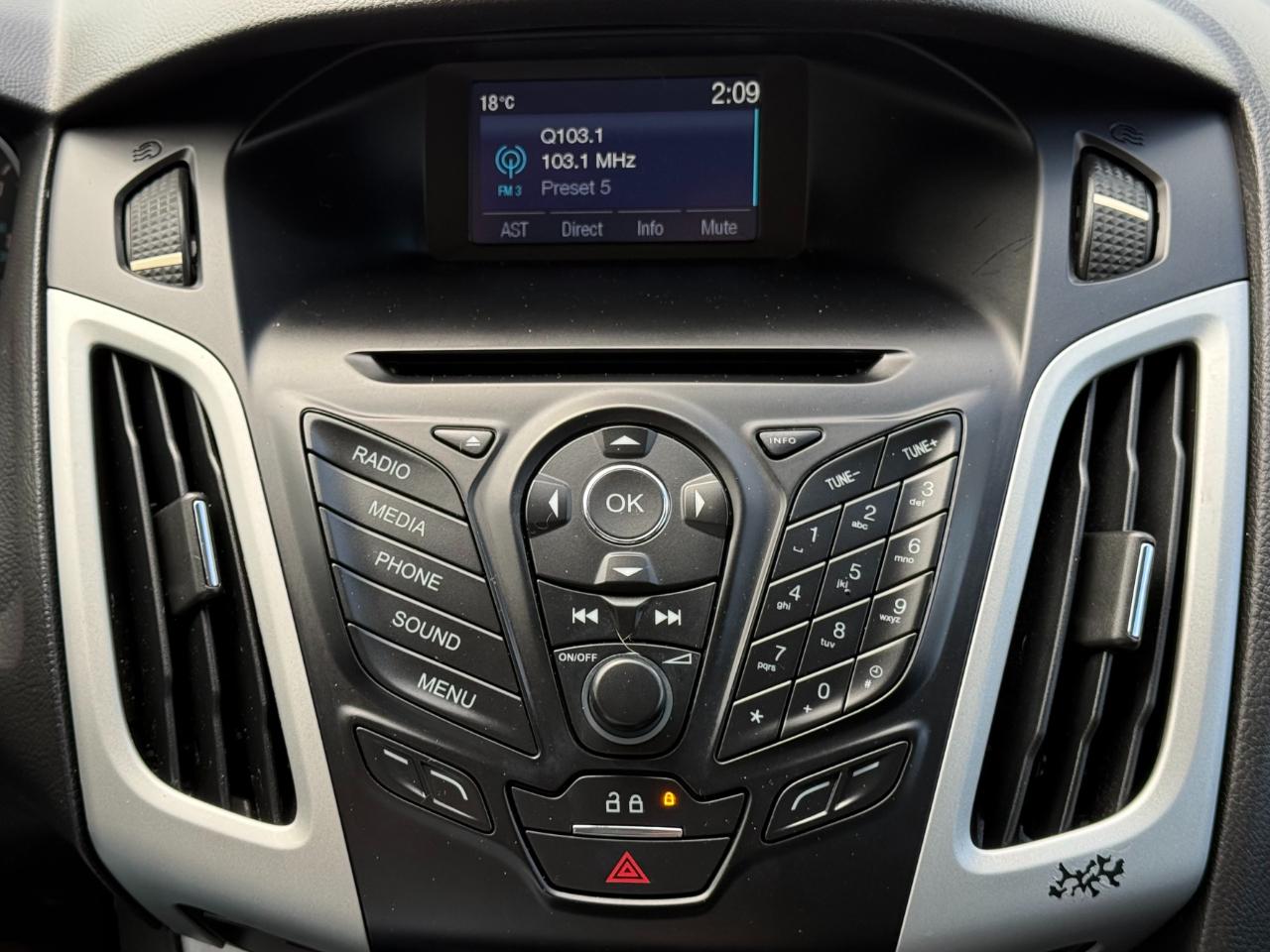 Ford Focus 5dr HB SE 2014