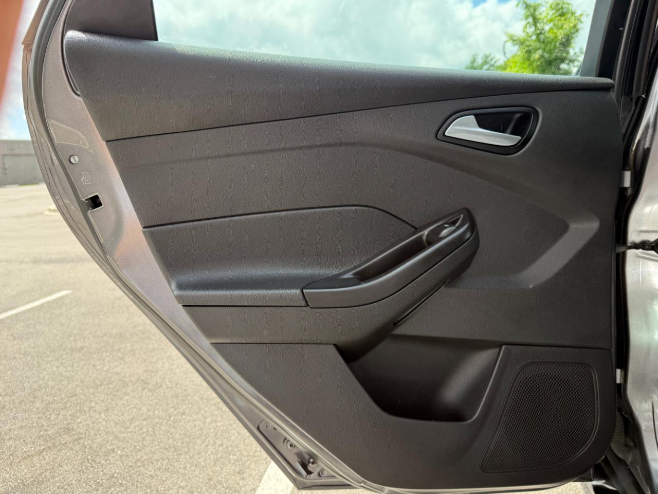 Ford Focus 5dr HB SE 2014