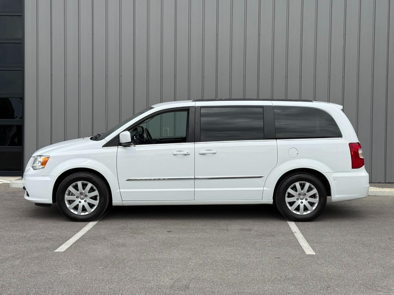 Chrysler Town & Country 4dr Wgn Touring 2015