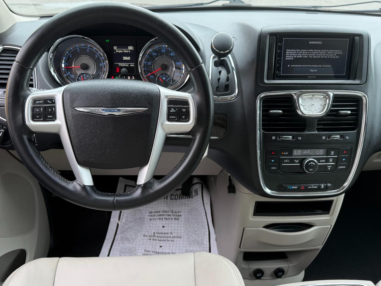 Chrysler Town & Country 4dr Wgn Touring 2015