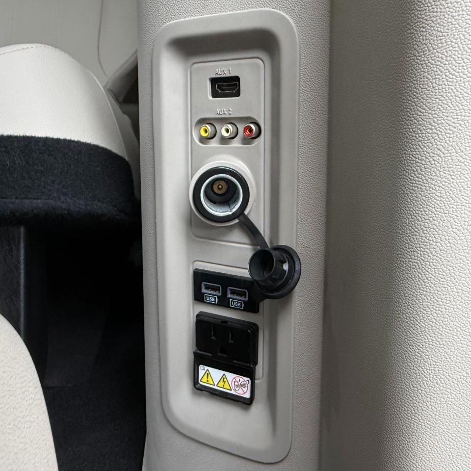 Chrysler Town & Country 4dr Wgn Touring 2015