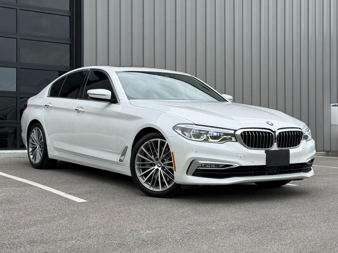 BMW 5 Series 540i xDrive Sedan 2017