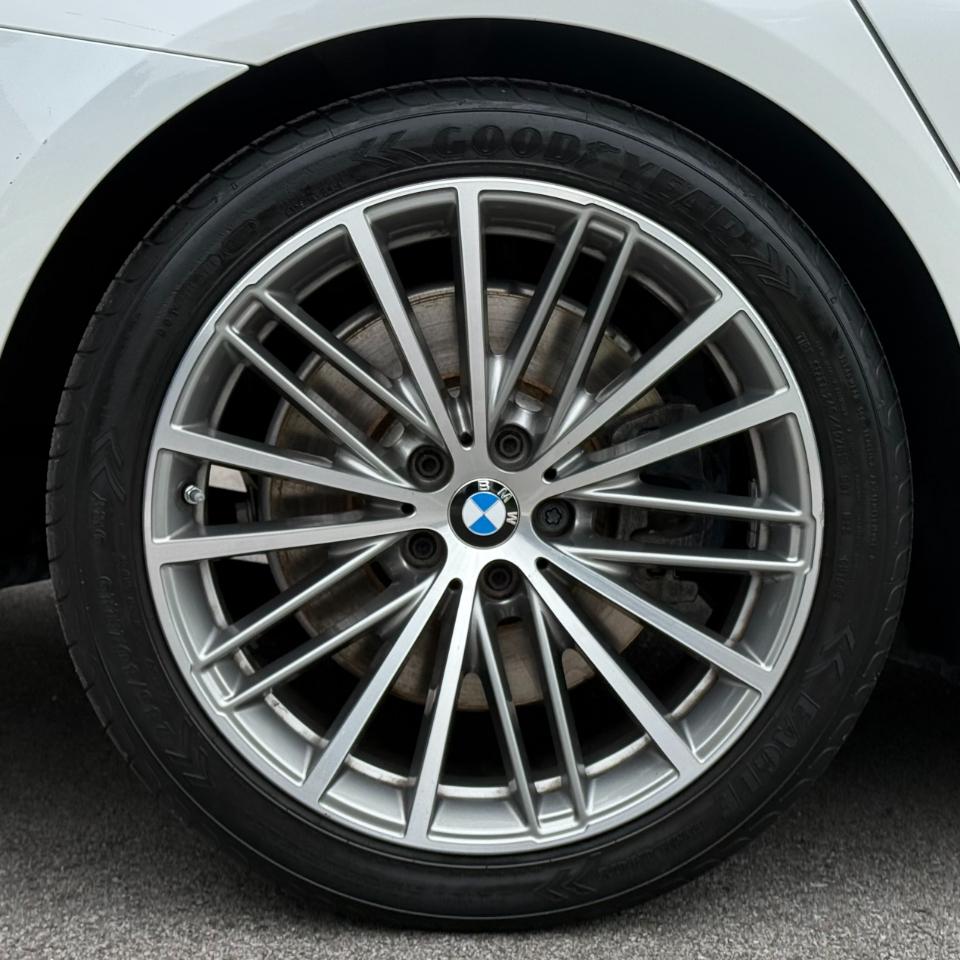 BMW 5 Series 540i xDrive Sedan 2017