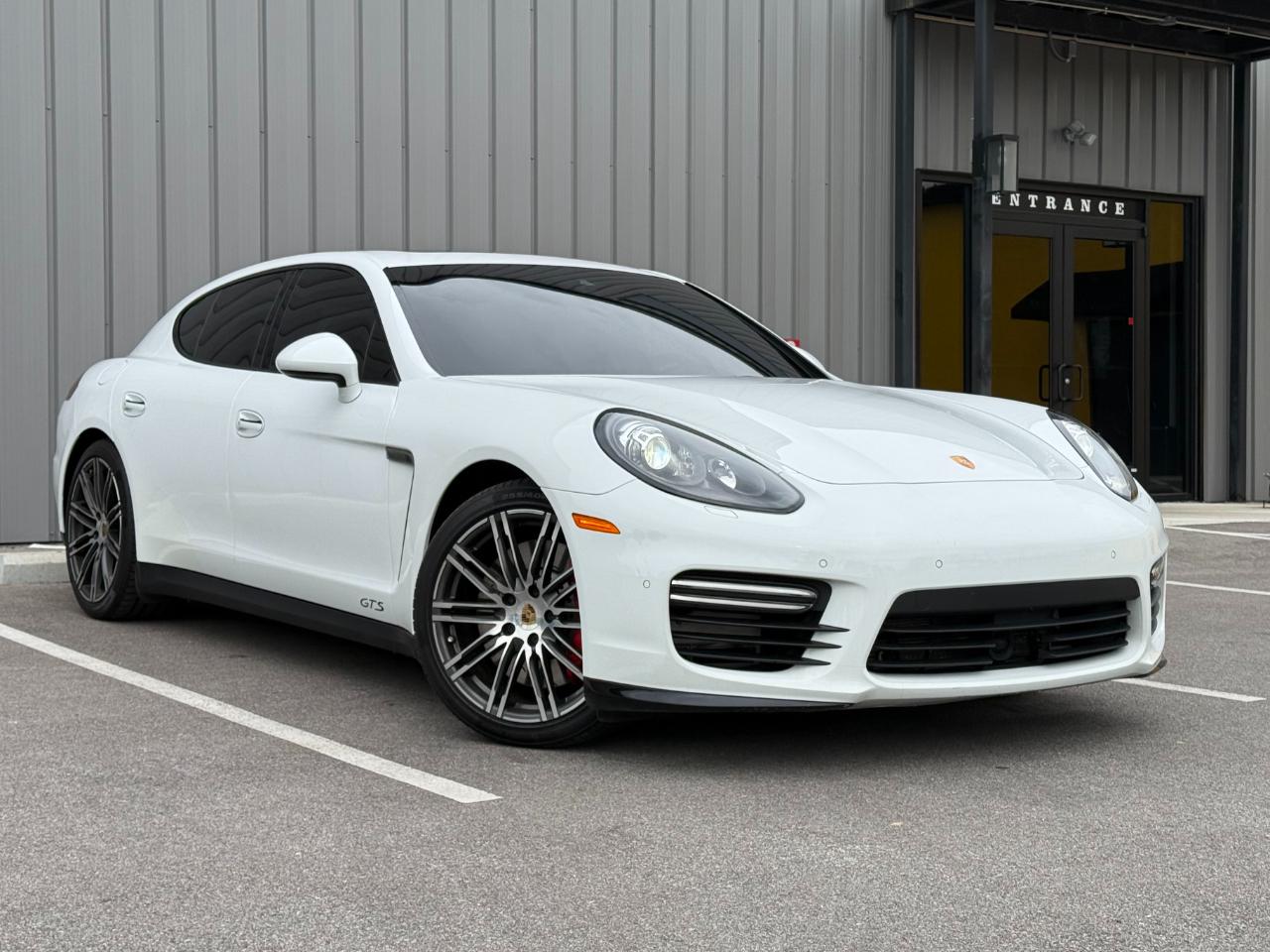 Porsche Panamera 4dr HB GTS 2015