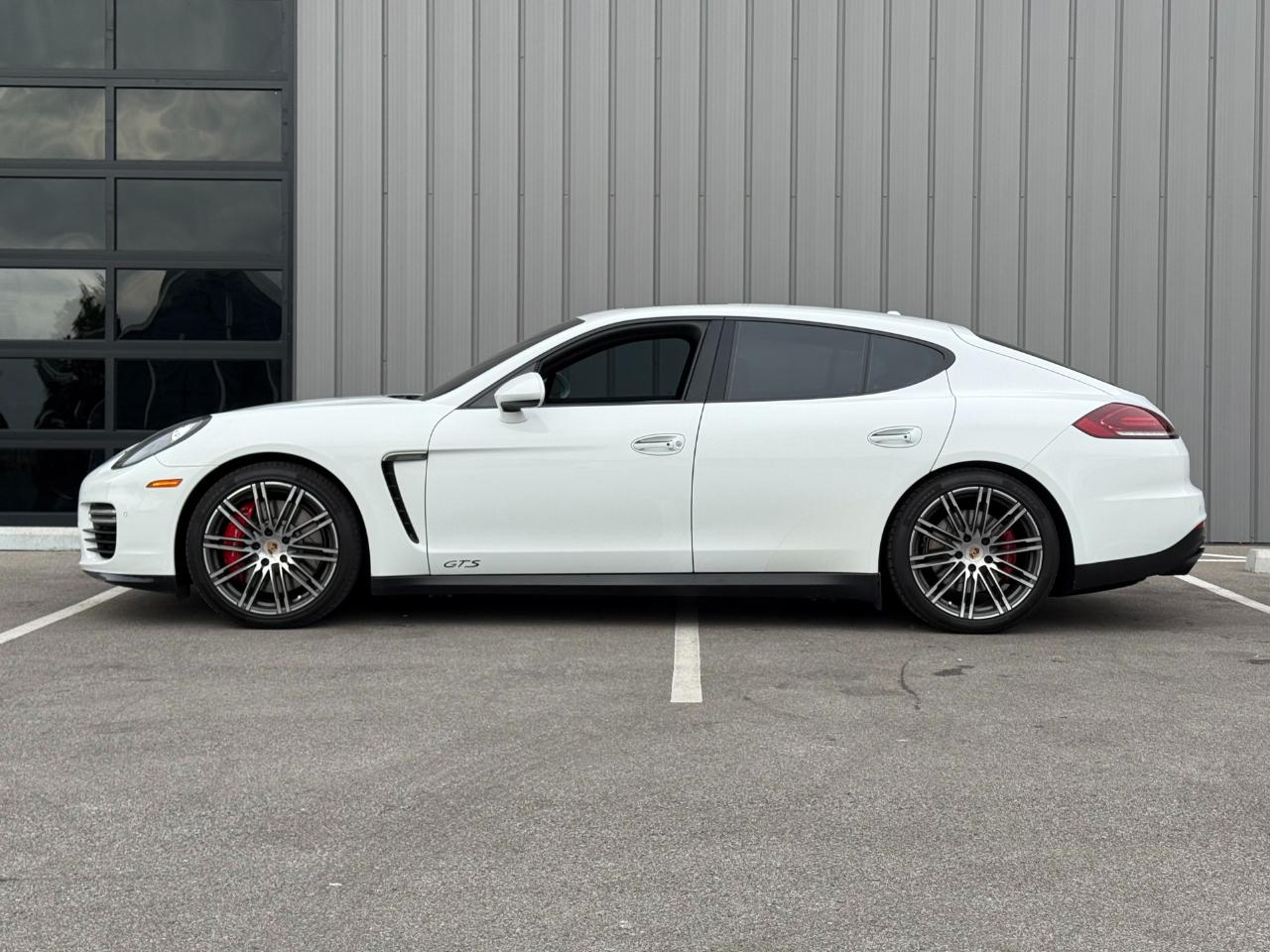 Porsche Panamera 4dr HB GTS 2015