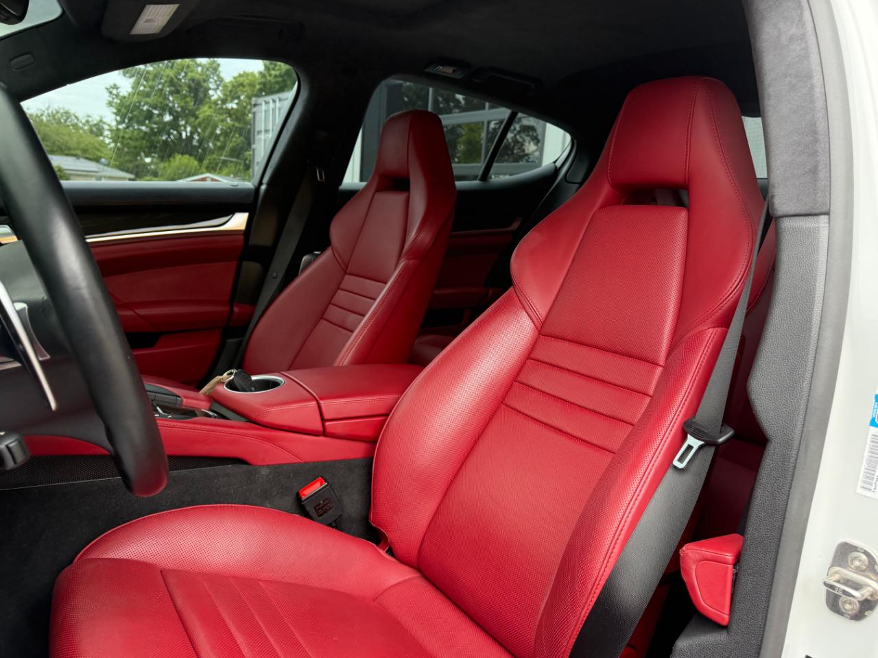 Porsche Panamera 4dr HB GTS 2015