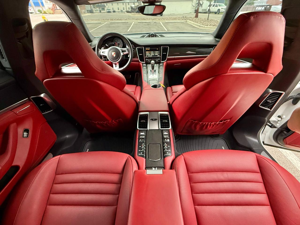 Porsche Panamera 4dr HB GTS 2015