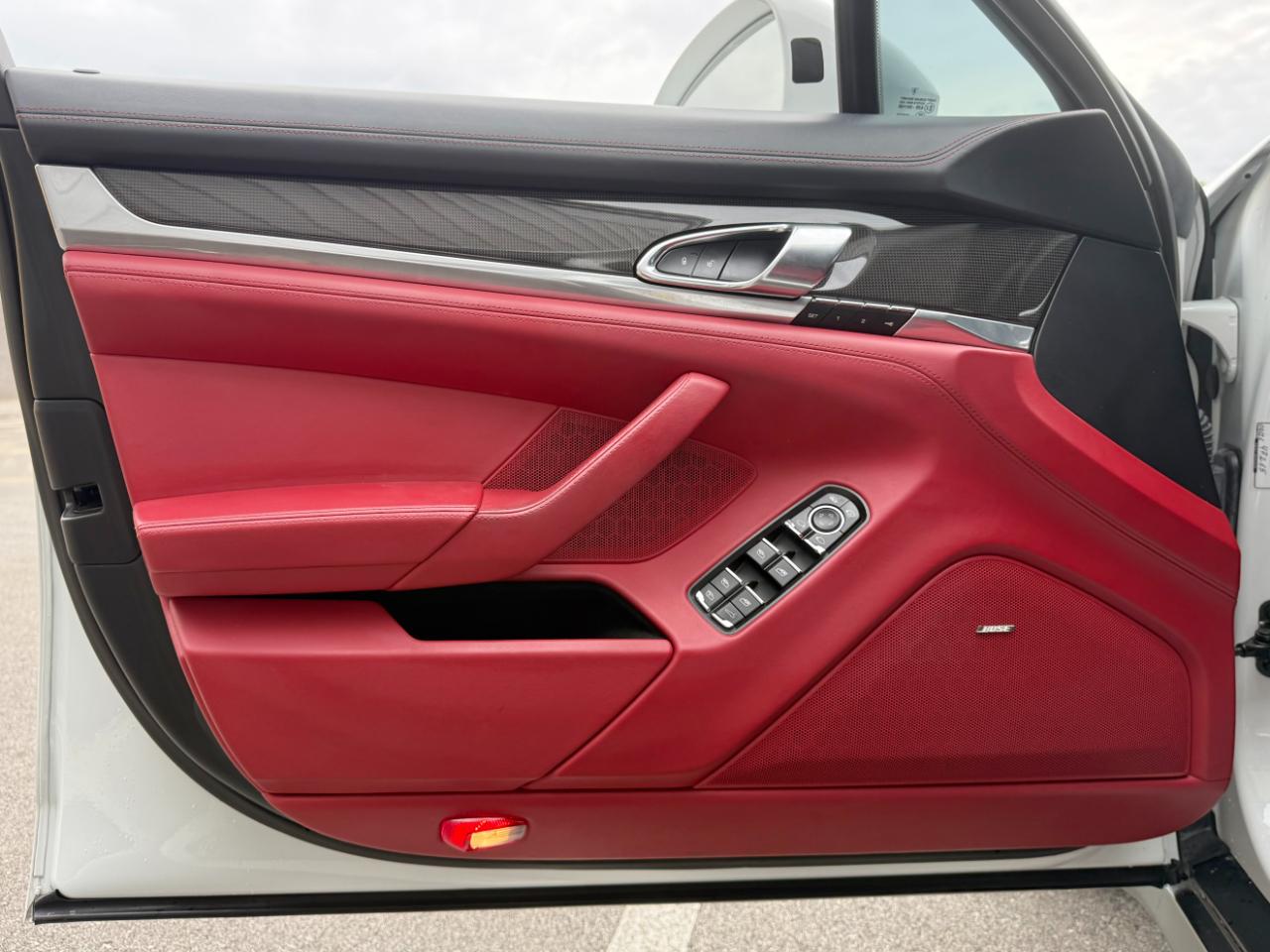 Porsche Panamera 4dr HB GTS 2015