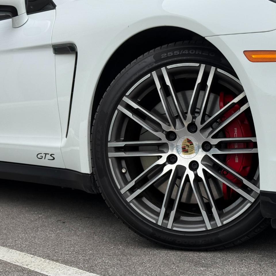 Porsche Panamera 4dr HB GTS 2015