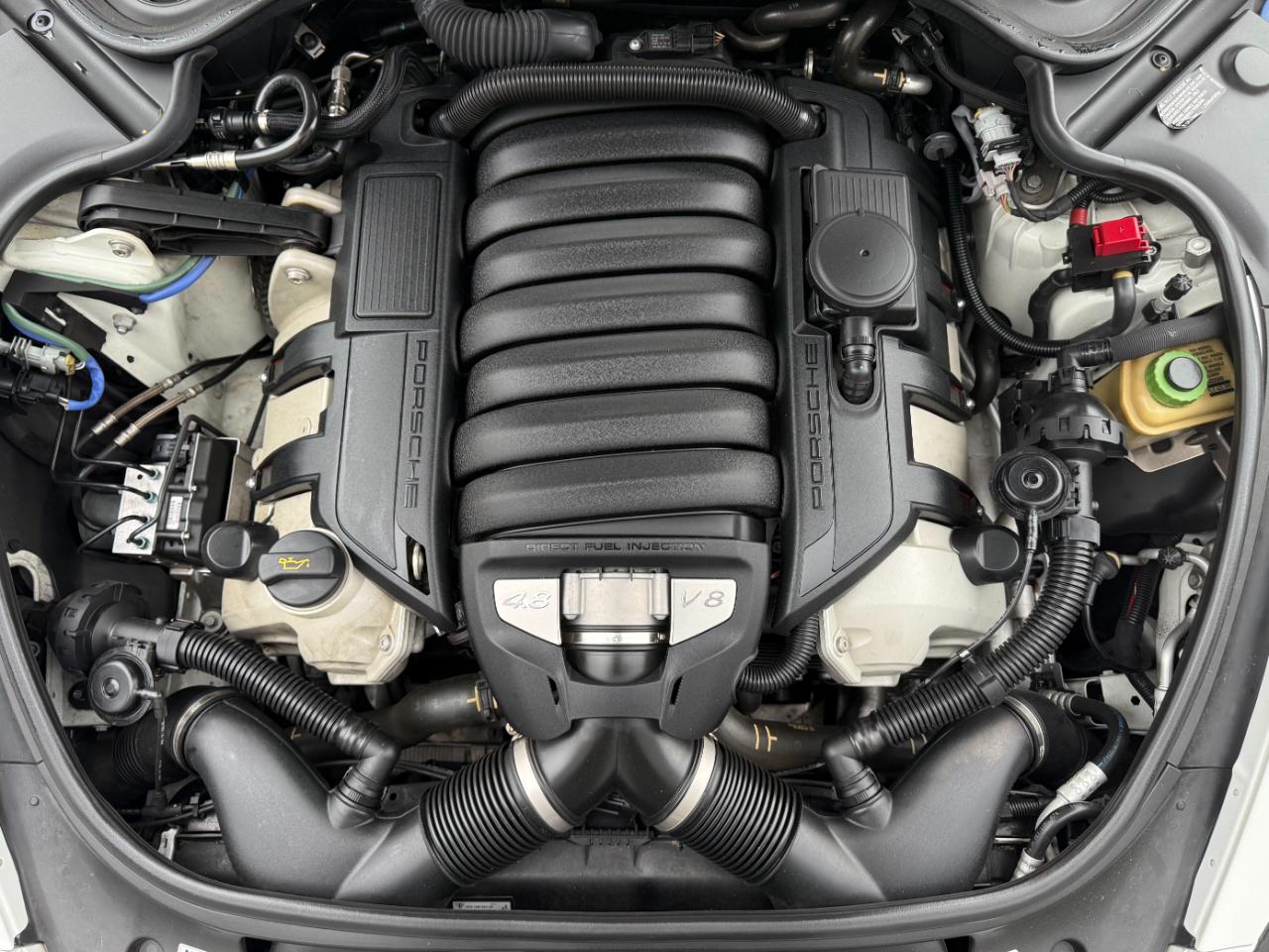 Porsche Panamera 4dr HB GTS 2015