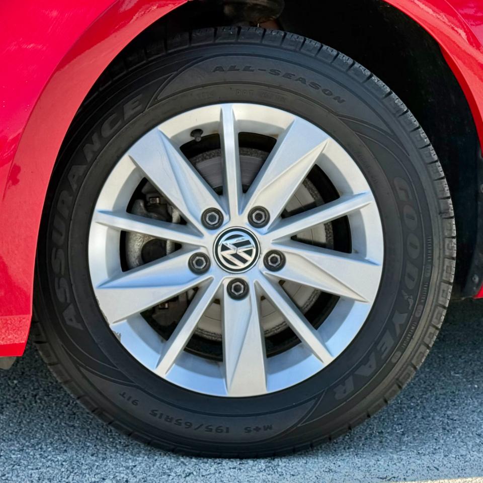 Volkswagen Golf 1.8T 4-Door Wolfsburg Edition Manual 2017