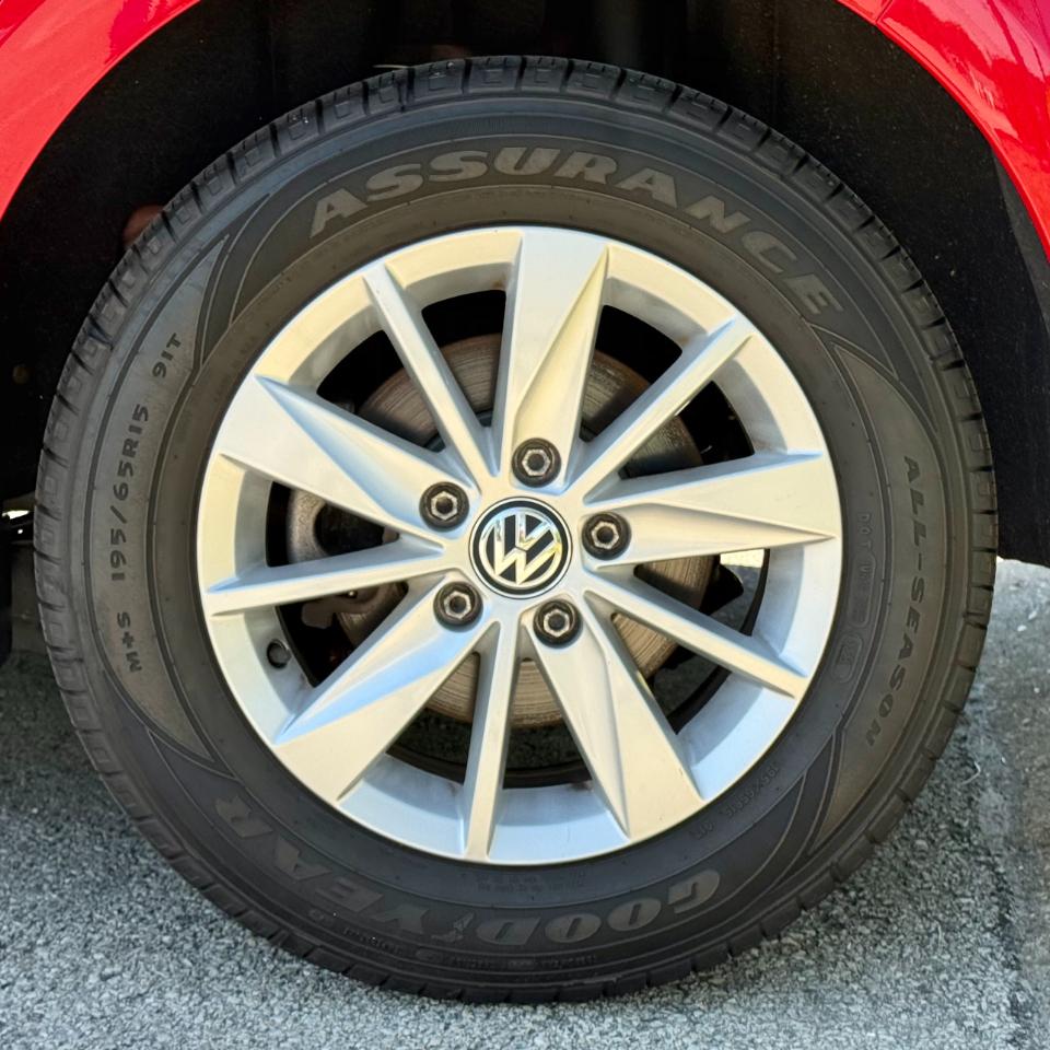 Volkswagen Golf 1.8T 4-Door Wolfsburg Edition Manual 2017