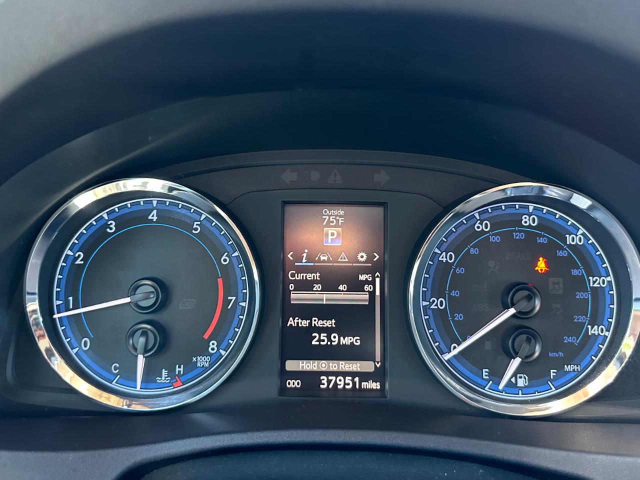 Toyota Corolla XLE CVT (Natl) 2019