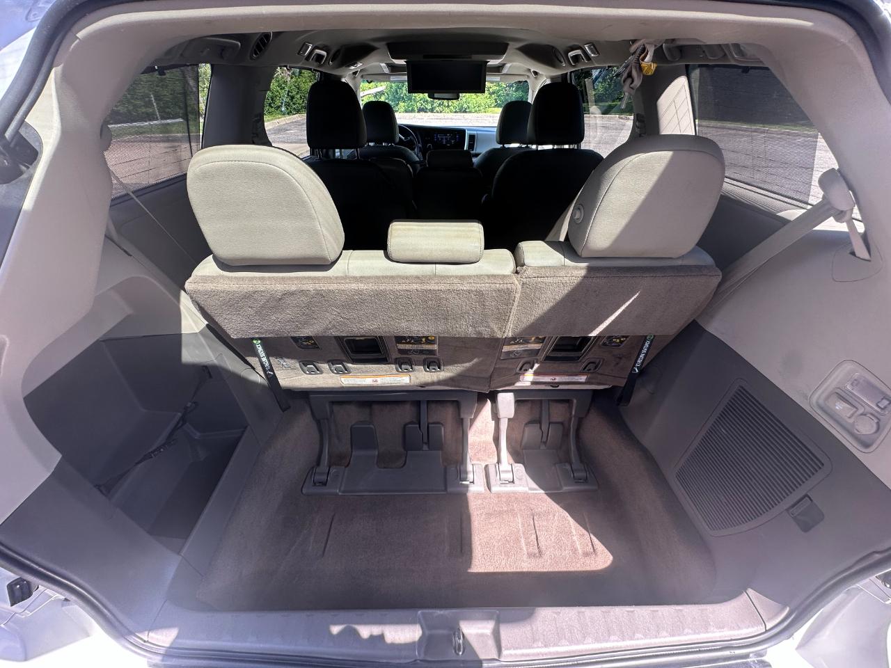 Toyota Sienna XLE Auto Access Seat FWD 7-Passenger (Natl) 2017