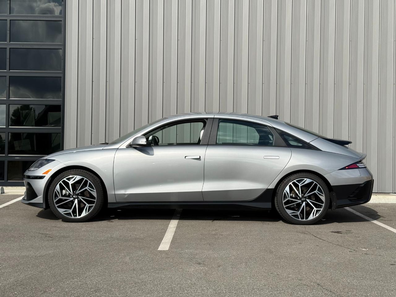Hyundai Ioniq 6 SEL AWD 2024