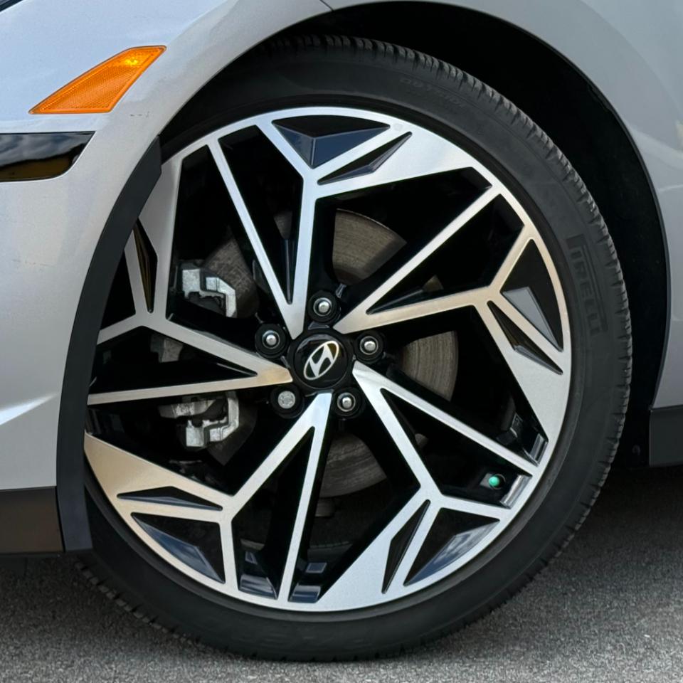 Hyundai Ioniq 6 SEL AWD 2024