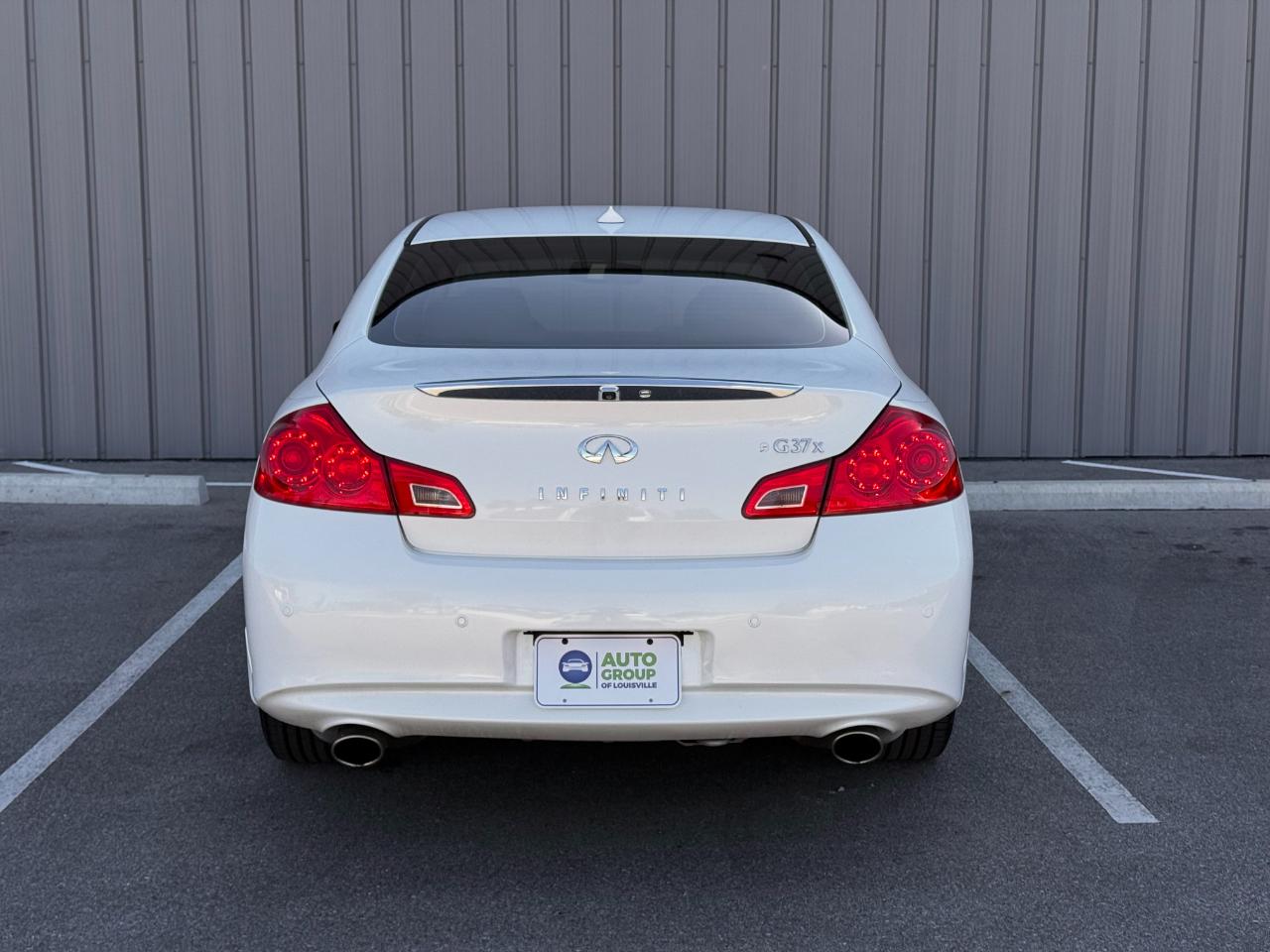 Infiniti G37 Sedan 4dr x AWD 2010
