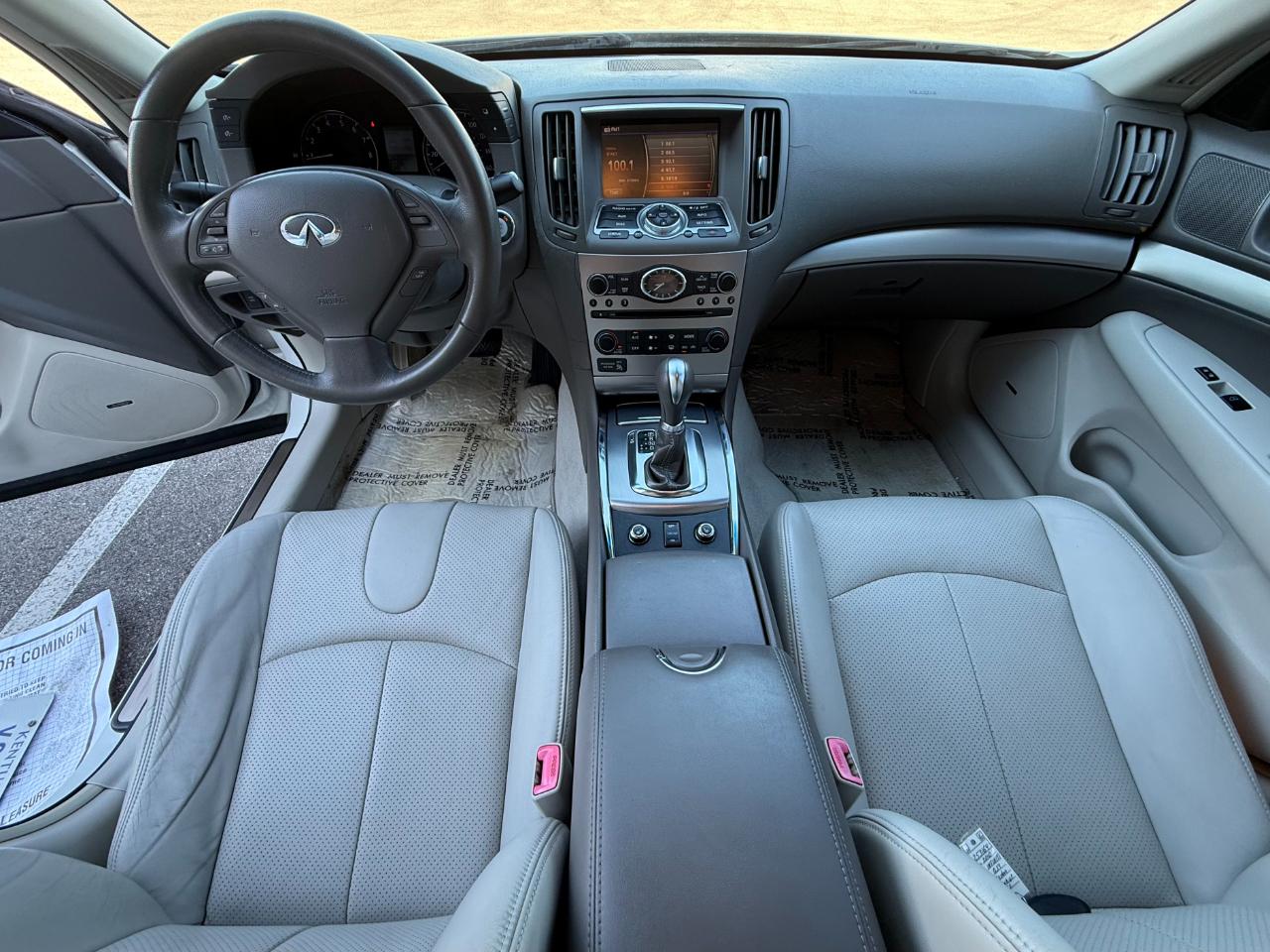 Infiniti G37 Sedan 4dr x AWD 2010