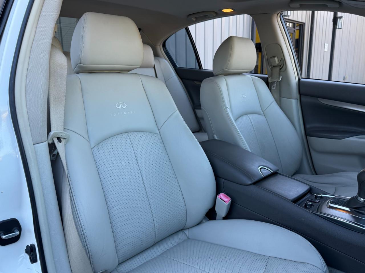 Infiniti G37 Sedan 4dr x AWD 2010