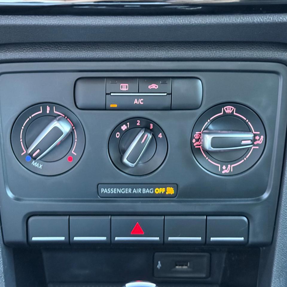 Volkswagen Beetle S Auto 2018
