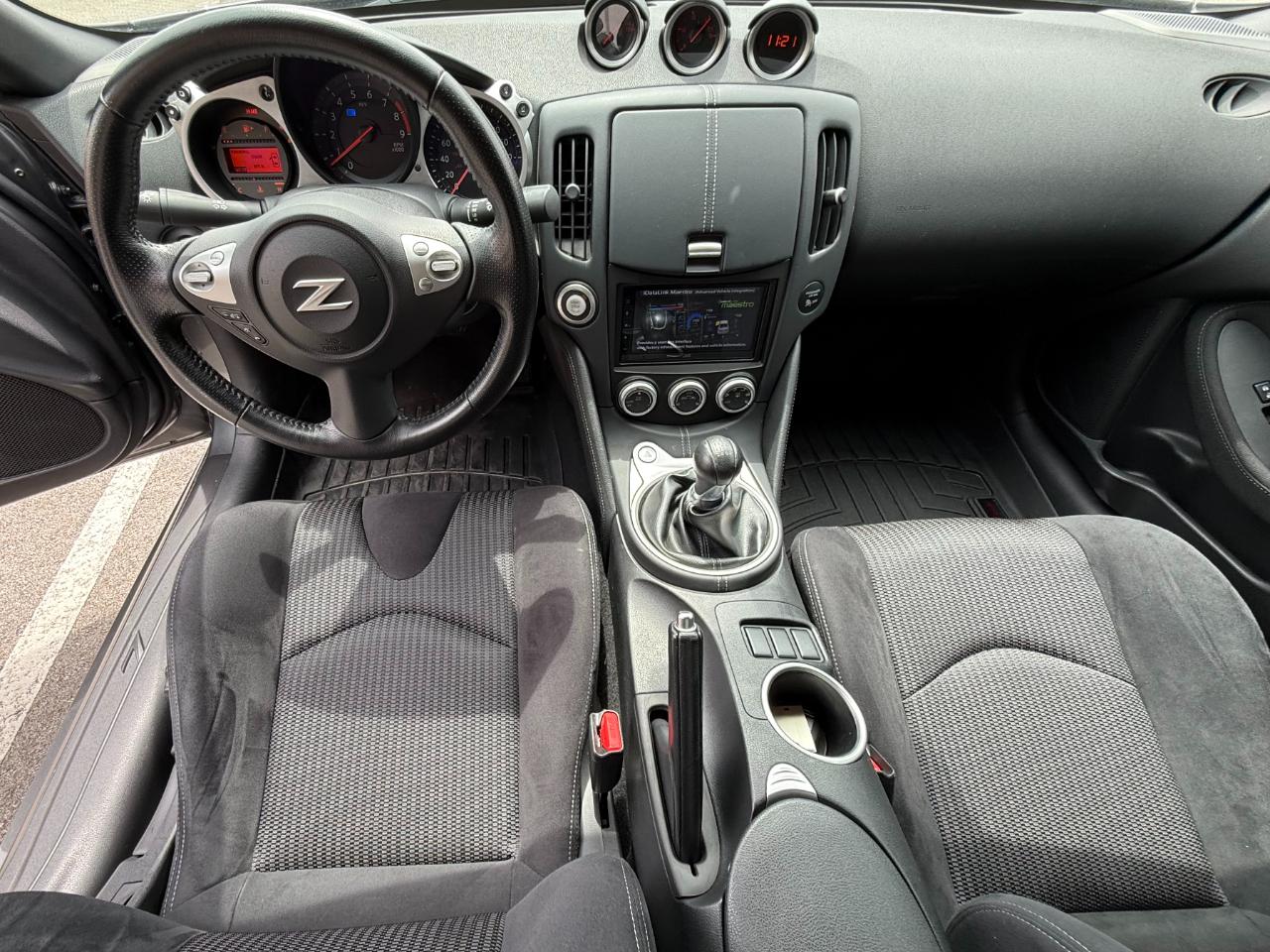 Nissan 370Z Coupe Manual 2017