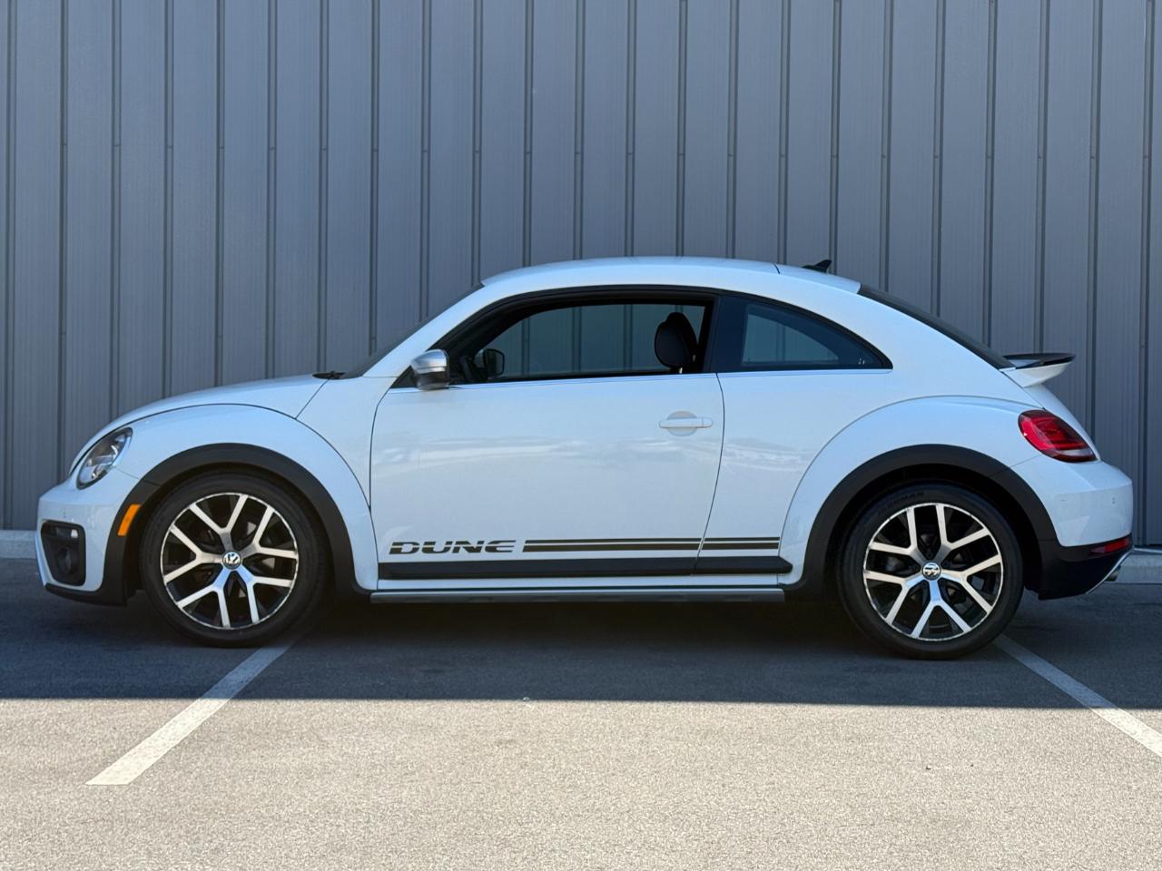 Volkswagen Beetle Coupe 2dr Auto 1.8T Dune PZEV 2016