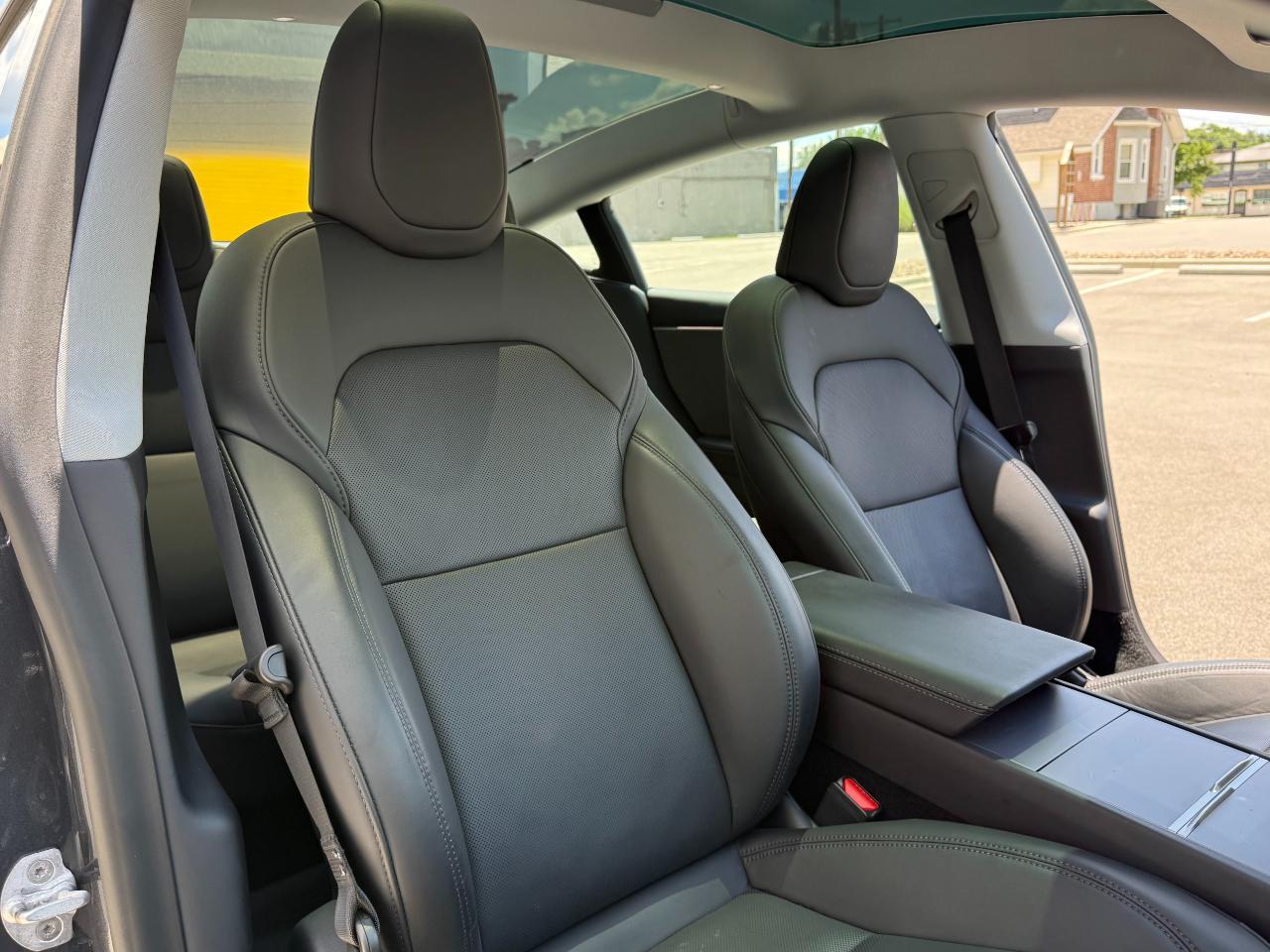 Tesla Model 3 Long Range RWD 2025