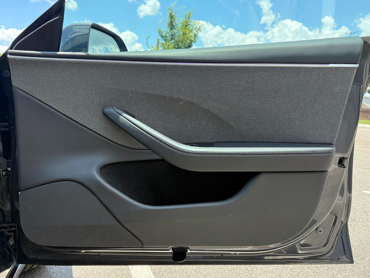 Tesla Model 3 Long Range RWD 2025