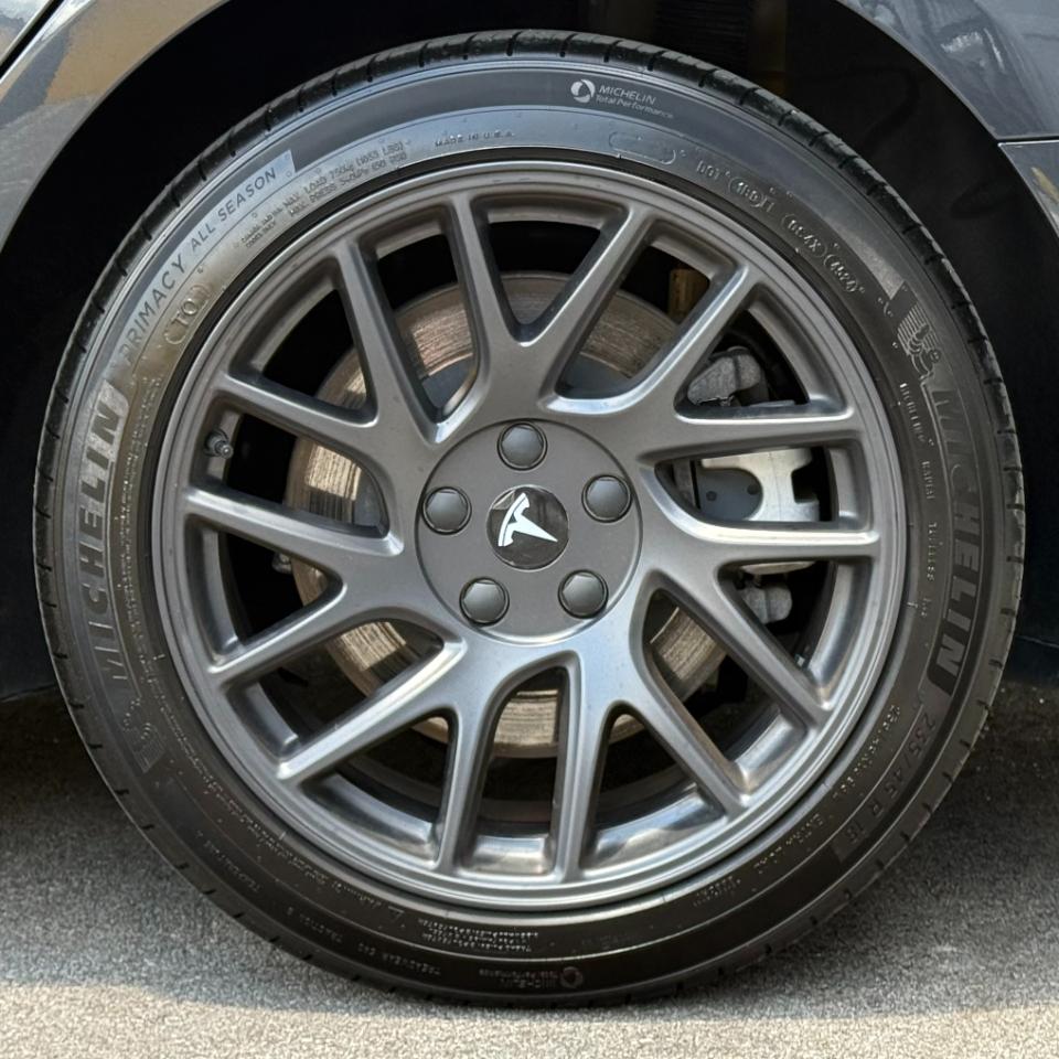 Tesla Model 3 Long Range RWD 2025