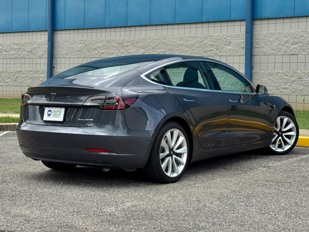 Tesla Model 3 Long Range Battery AWD 2019