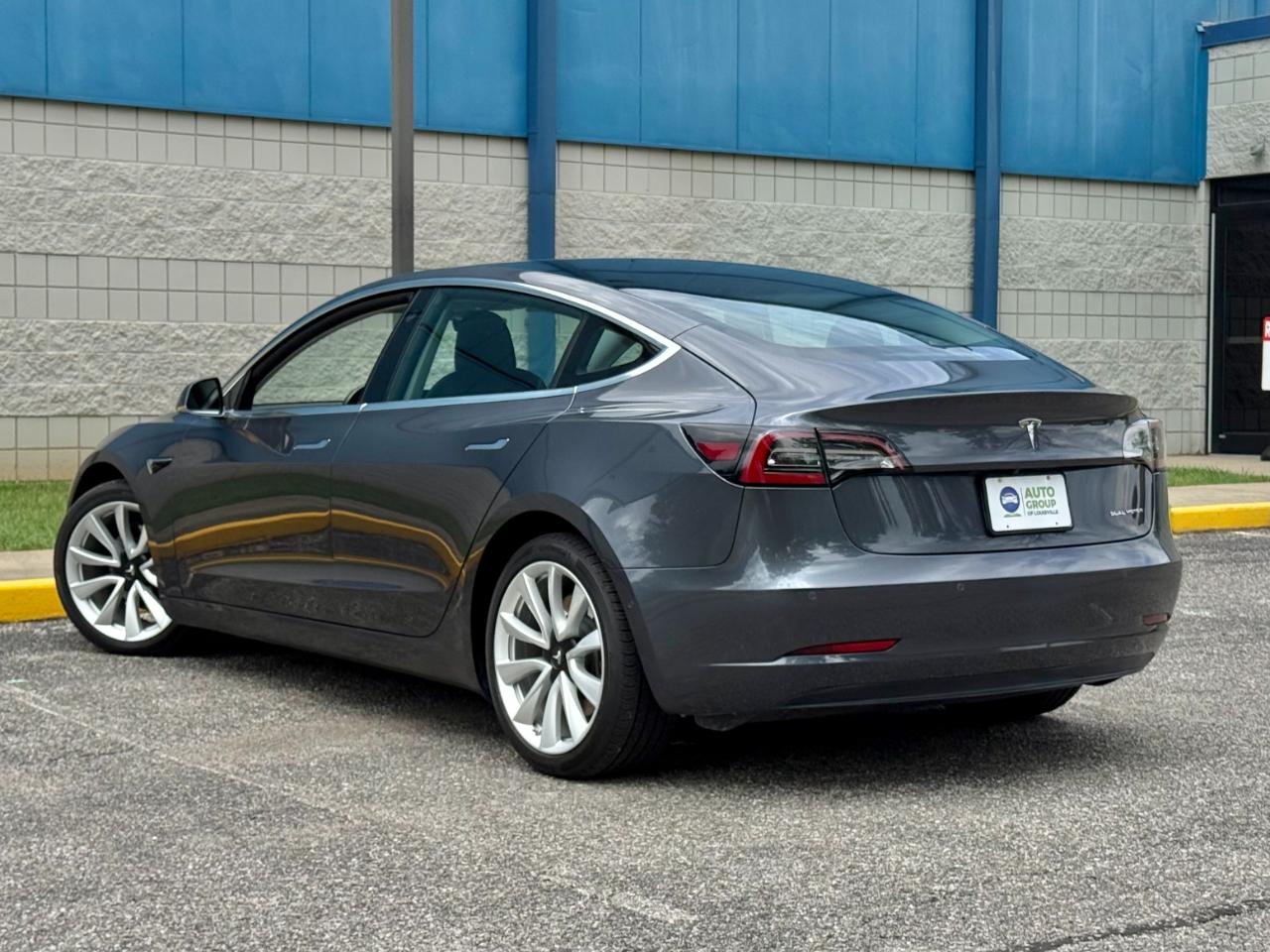 Tesla Model 3 Long Range Battery AWD 2019