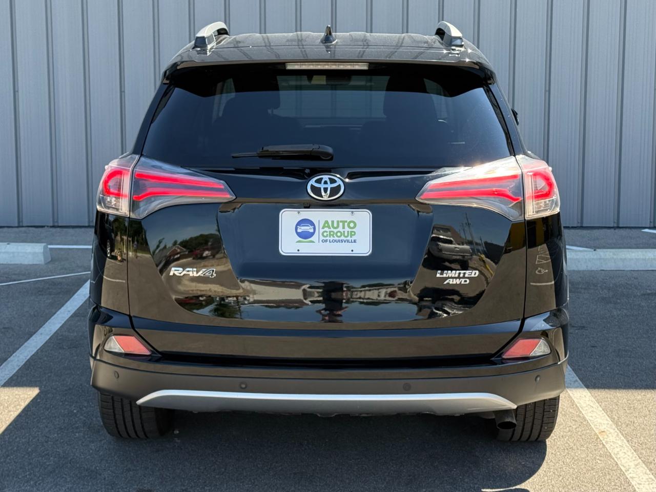 Toyota RAV4 Limited AWD (Natl) 2017