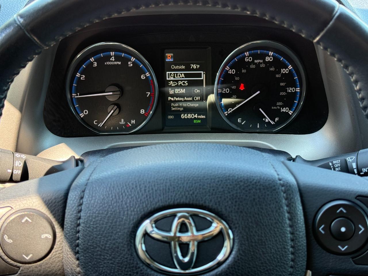 Toyota RAV4 Limited AWD (Natl) 2017
