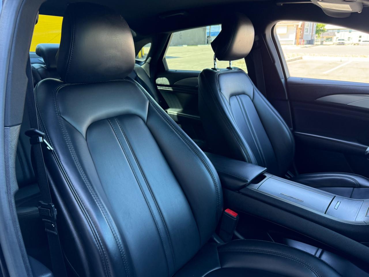Lincoln MKZ Standard FWD 2019