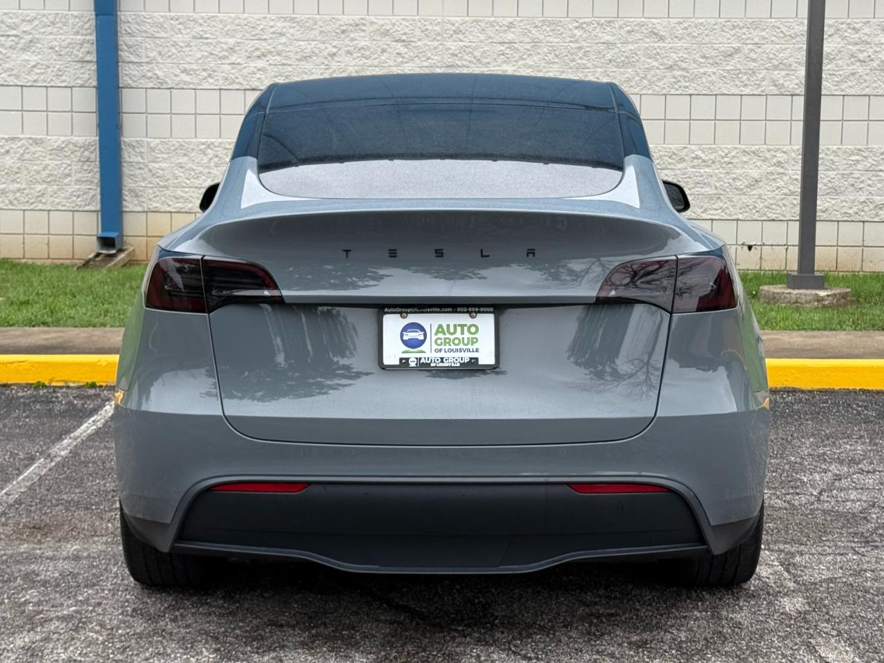 Tesla Model Y Long Range AWD 2023