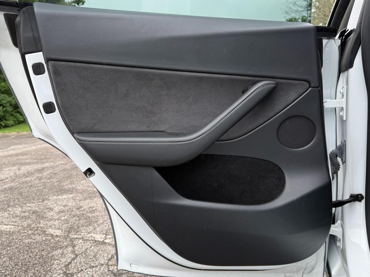 Tesla Model Y Long Range AWD 2023