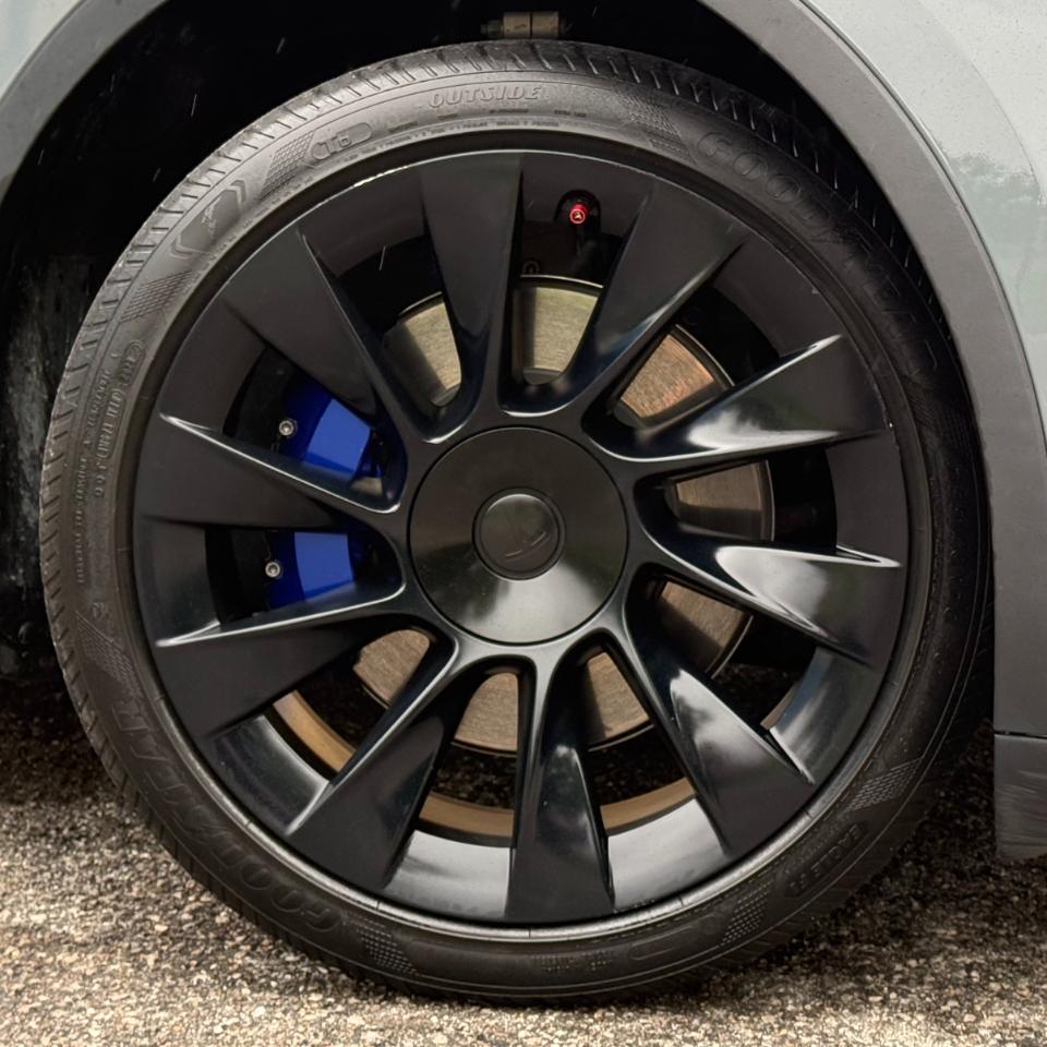 Tesla Model Y Long Range AWD 2023