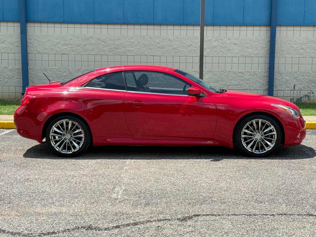 Infiniti G37 Convertible 2dr Base 2013