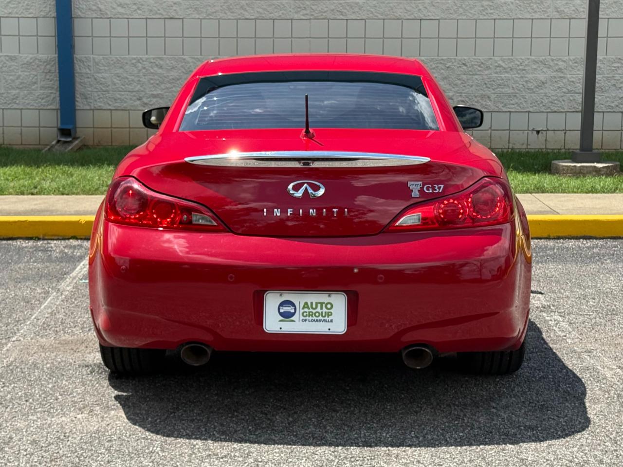 Infiniti G37 Convertible 2dr Base 2013